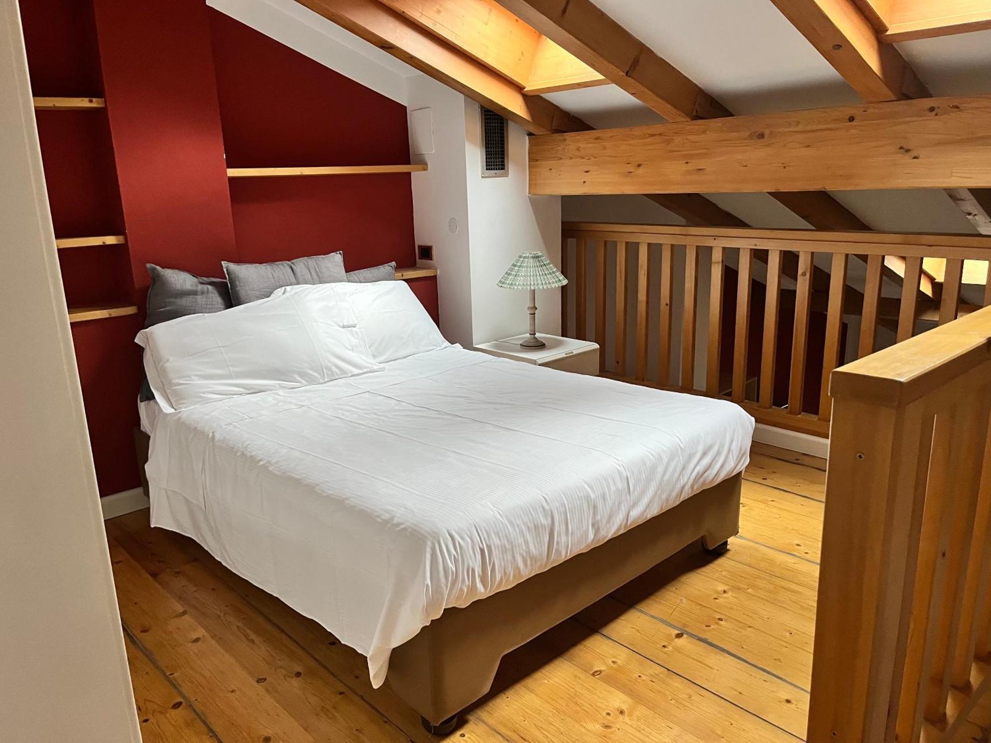 Manci Apartments By Hotel America Trento Bagian luar foto