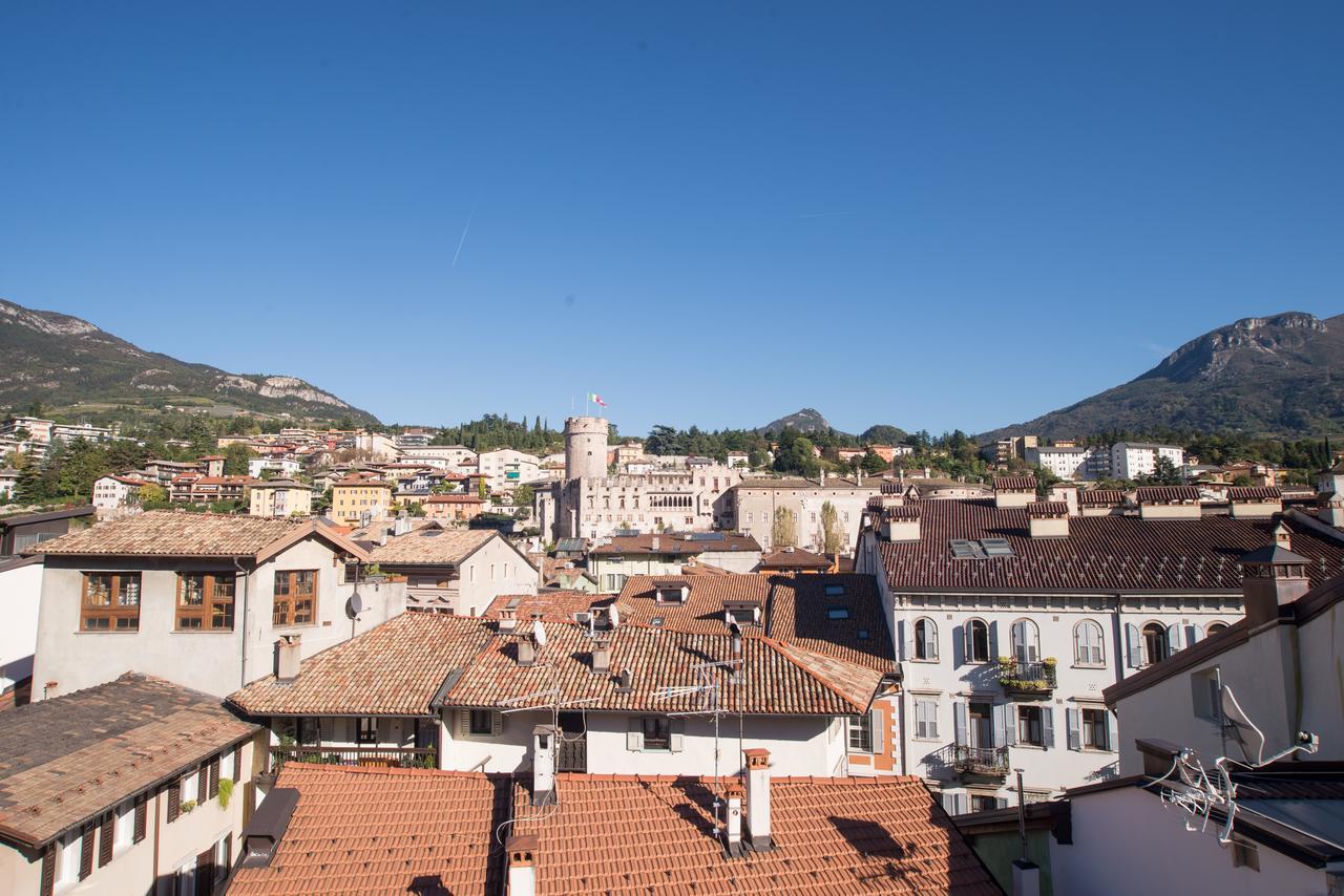 Manci Apartments By Hotel America Trento Bagian luar foto