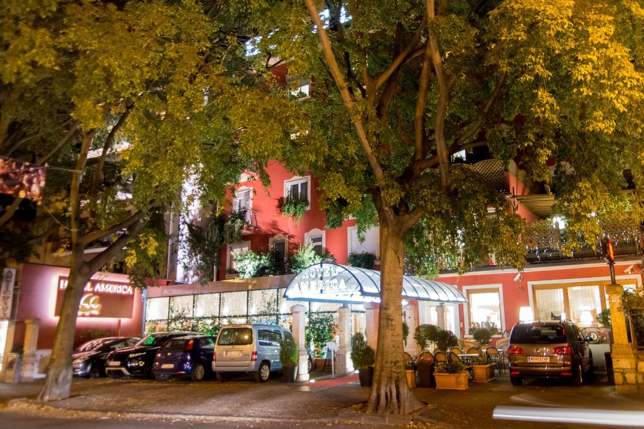 Manci Apartments By Hotel America Trento Bagian luar foto